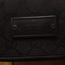 Load image into Gallery viewer, Gucci Monogram Black Signature Messenger 91762 002122
