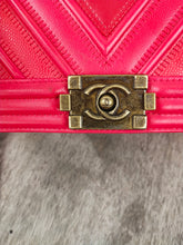 Load image into Gallery viewer, Chanel Boy dark green nubuck leather flap shoulder bag RED
